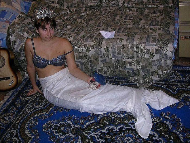 красавцы и красавицы...