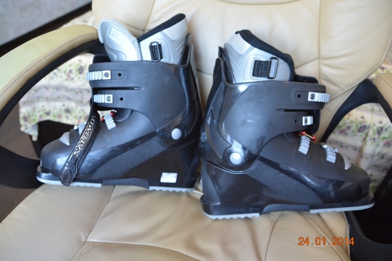 продам горнолыжные ботинки Salomon? h-h 26,5