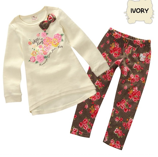 Костюмчики Hello Kitty