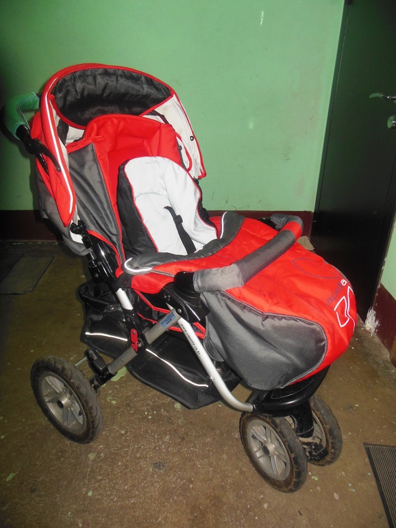 Продам коляску