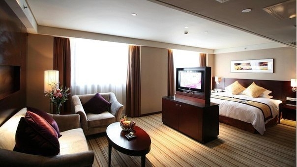 Помогите принять решение