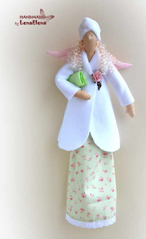 Три девицы...