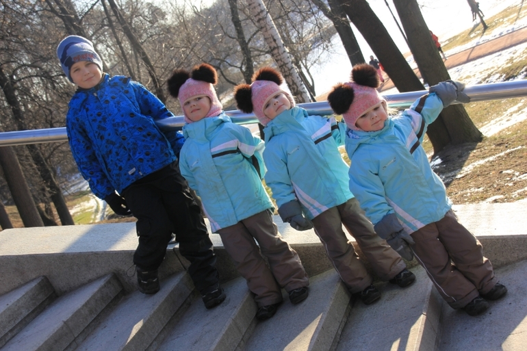 одняшка, тройняшки, царицыно, четыре батона, уточки)))