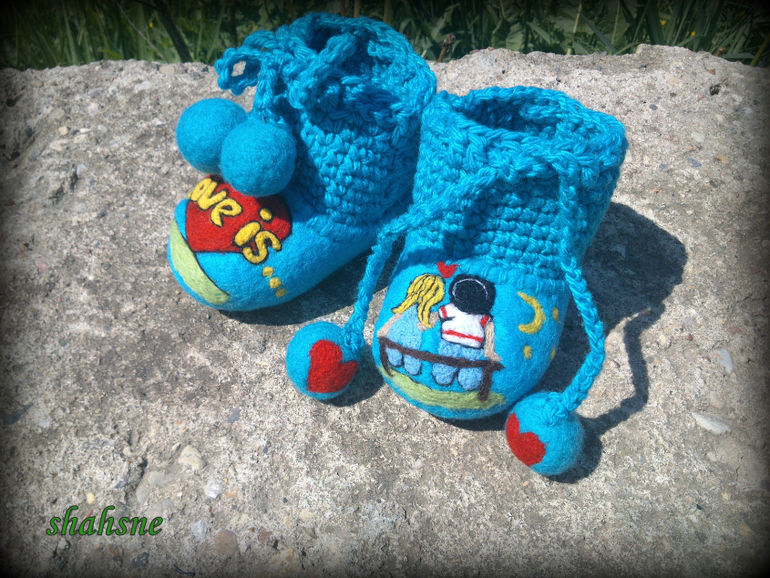 ВАЛЯНЫЕ ПИНЕТОЧКИ "Love is..."