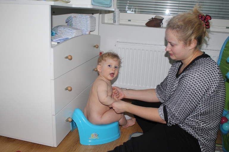Первое слово, первые шаги и новые зубы