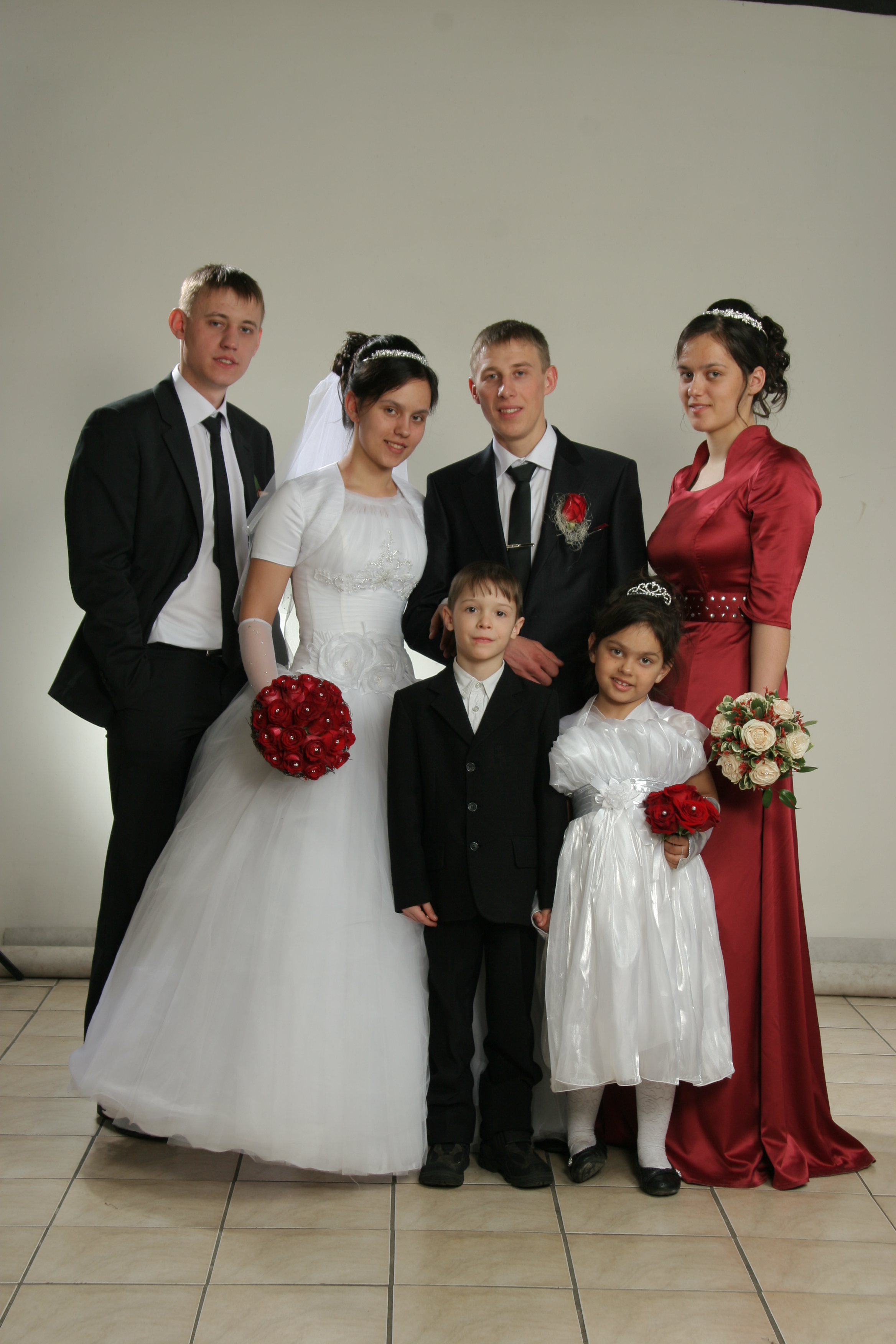 три дня назад Никитке было 3 месяца,а нам год)))