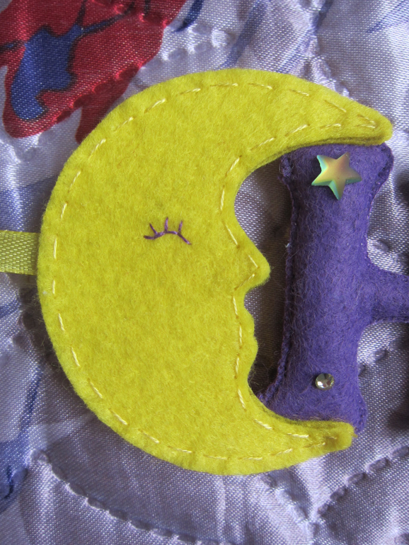 Спят усталые игрушки...