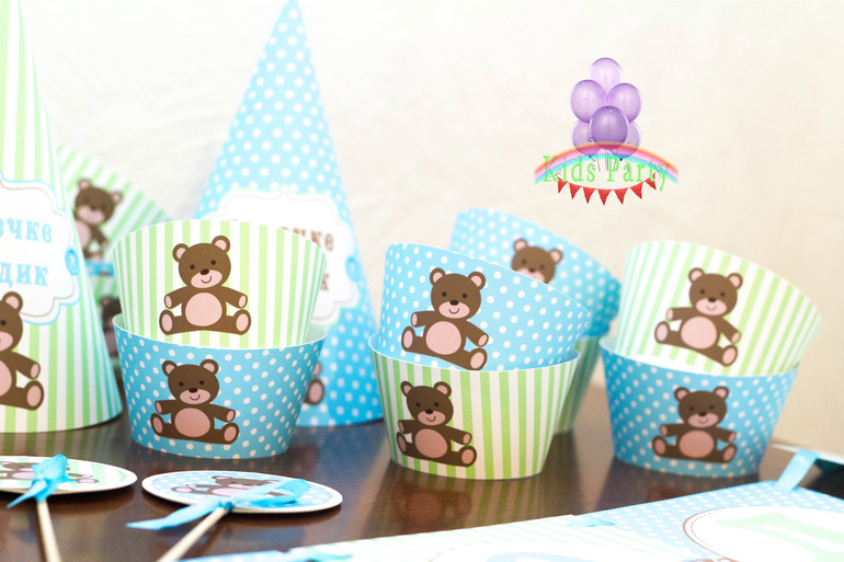 День рождения с коричневым медвежонком