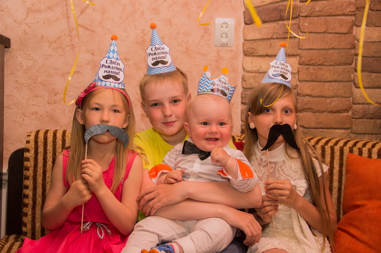 Павлуше годик )))