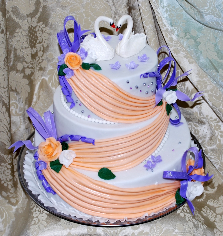 Свадебный тортик на 10 кг.