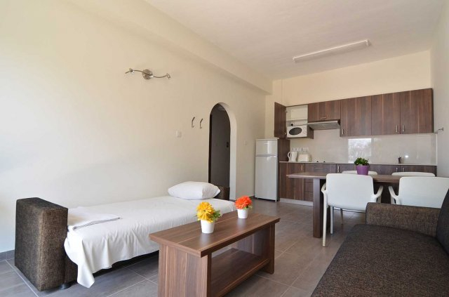 КИПР. Ларнака. Lucky Hotel Apartments