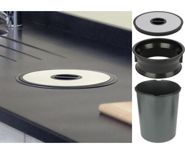 Мусорная дыра.