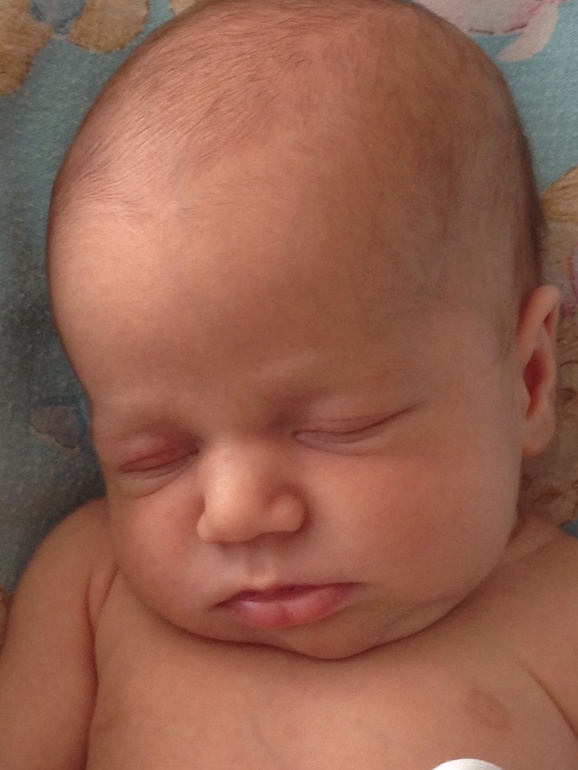 Вареньке уже 3 недельки!!!! Мы растем и хорошеем ттттттт!!!!