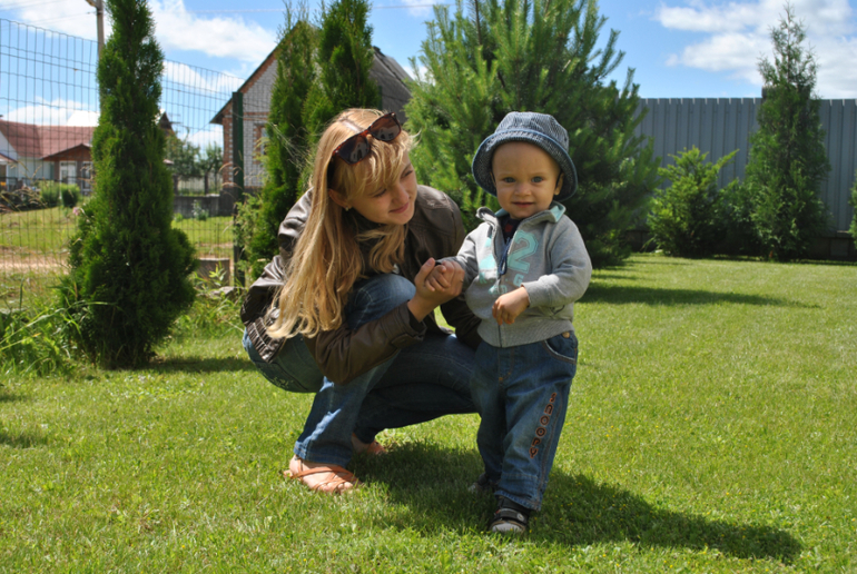 Андрюша, годик +1 неделька