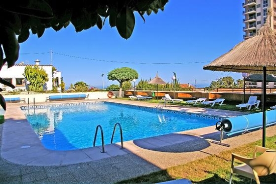 Дом отдыха с общим бассейном на 4 человекa в Кальпе, нa Коста Бланкe, в Испании.
