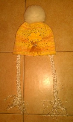 Шапочка с осени..