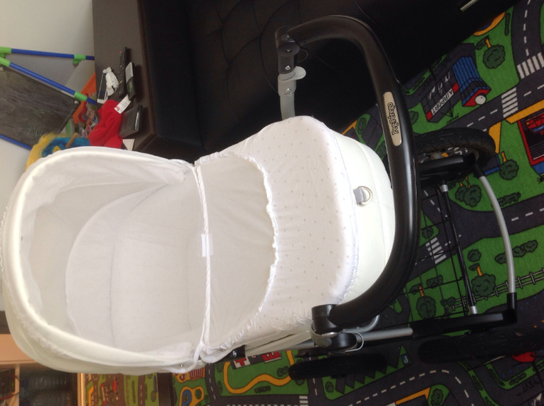Коляска-люлька Peg-perego Culla-auto (цвет Latte) имитация кожи