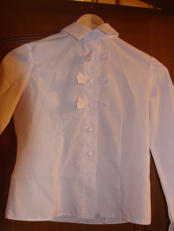 Продаю вещи на девочку 10-12 лет по символической цене!