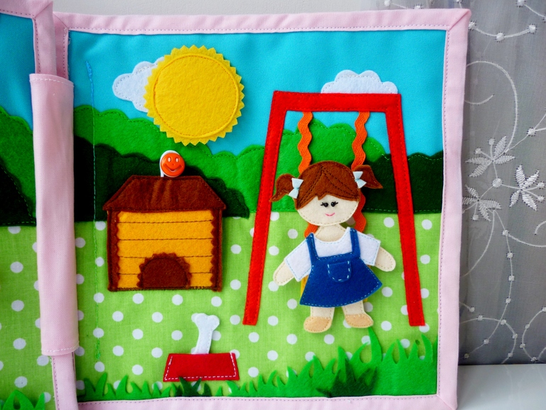 Кукольный домик-сумочка.