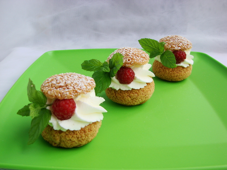 РАзрешите представить: ШУшки....