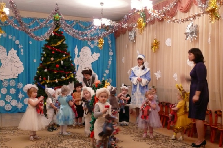 Новый год в детском саду)