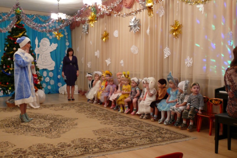 Новый год в детском саду)