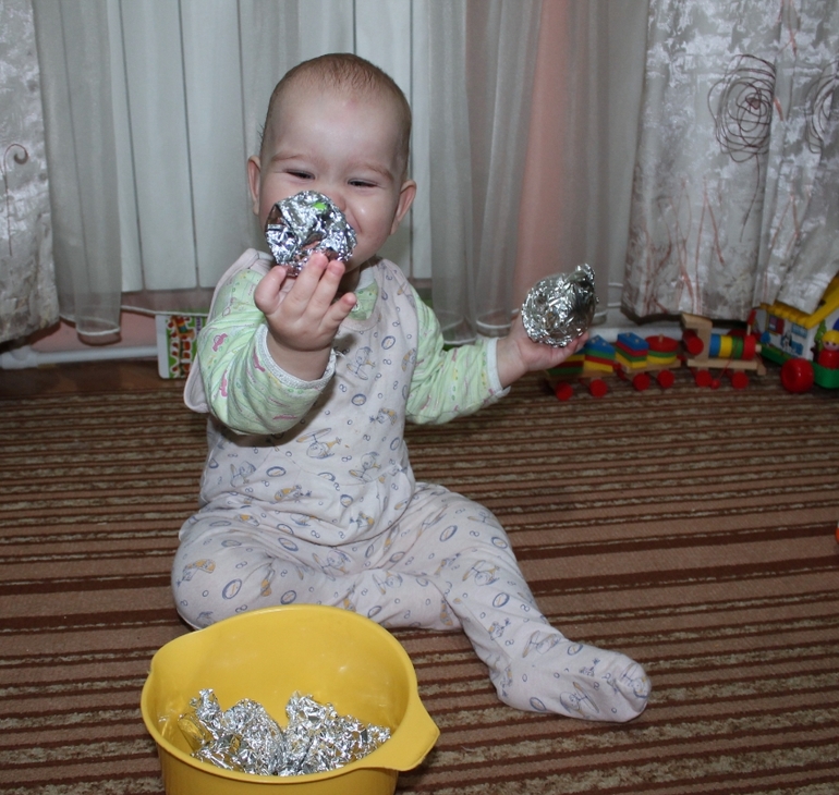 Игралки-самоделки наши.