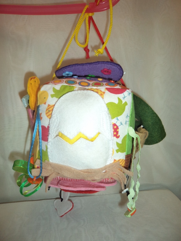 Развивающий кубик "Насекомые-птички и ёжик":)))