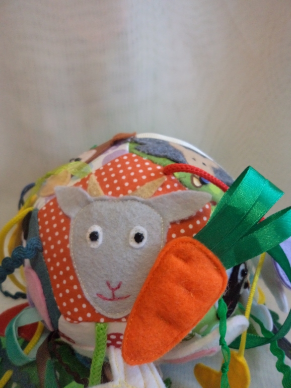 Развивающий мячик "Кто что ест"