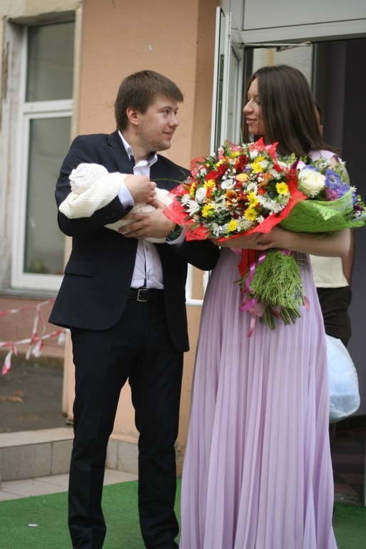 Наша выписка из роддома 16 :)