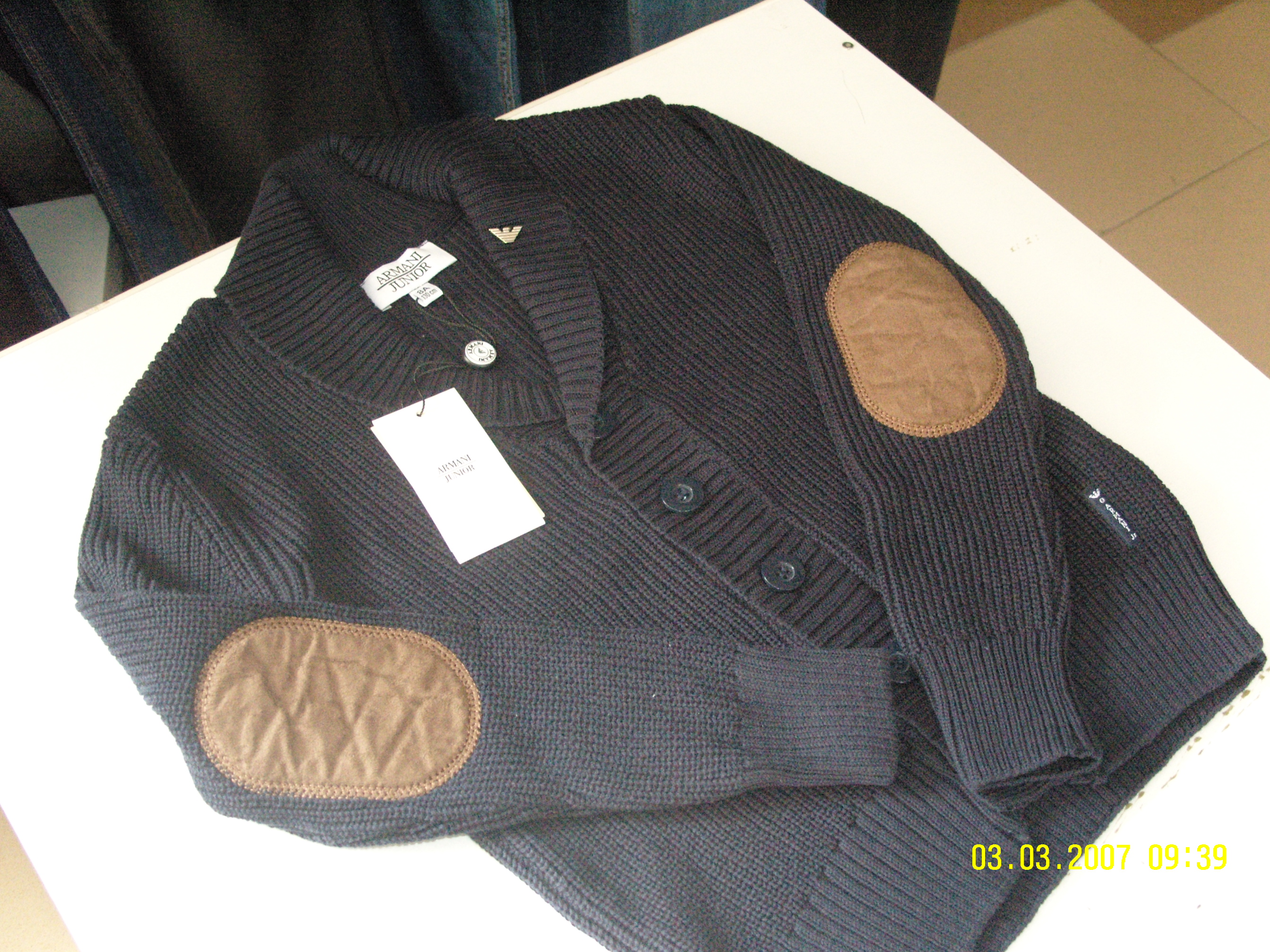 Кардиган "Armani Junior" на 8 лет,1800