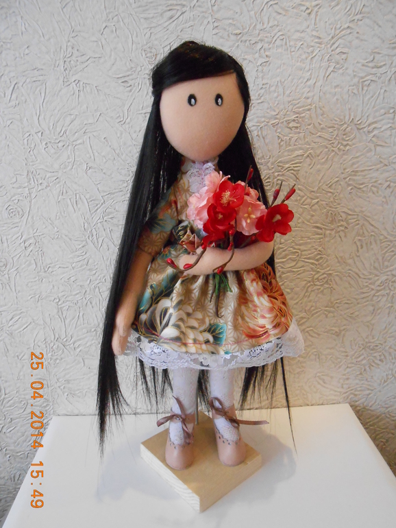 Моя новая куколка. Хотелось бы выслушать критику.