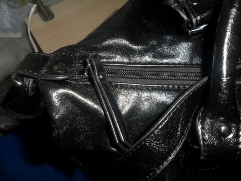 Две модные сумки 250 рэ