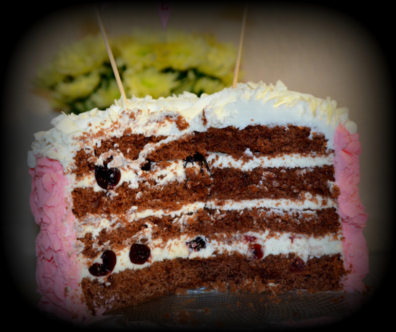 Первый тортик на 2-х летие дочи)