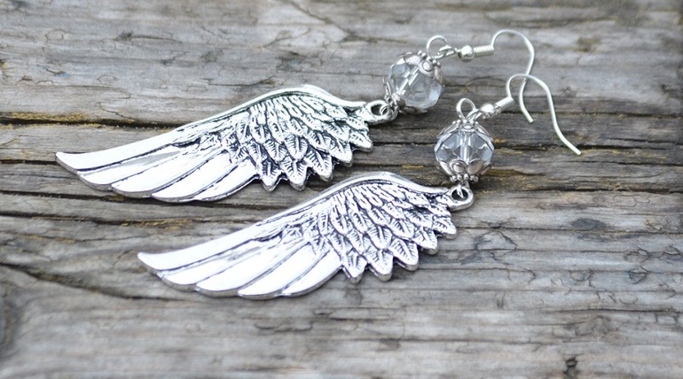 Серьги-крылышки