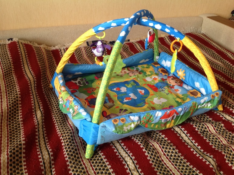 РАЗВИВАЮЩИЙ КОВРИК PLAYGRO "ВЕСЕЛАЯ ФЕРМА"