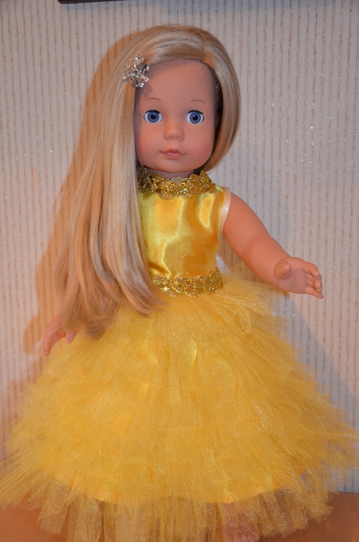 Нарядные платья для кукол