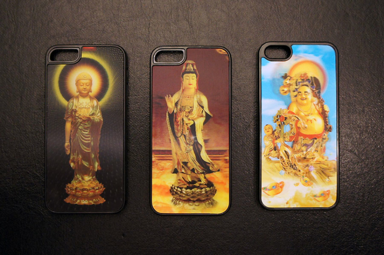 Продам чехол и крышки для Iphone 4 и 5