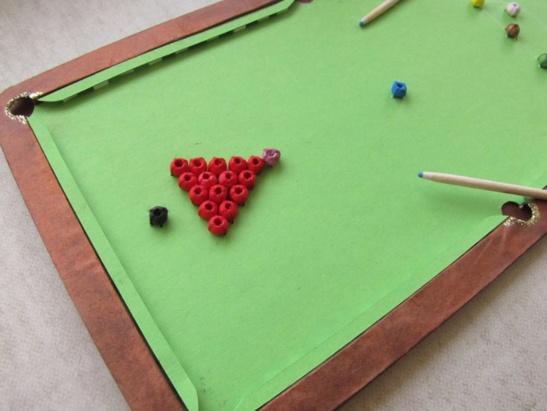 Макет 3D бильярдного стола для мужского фотоальбома