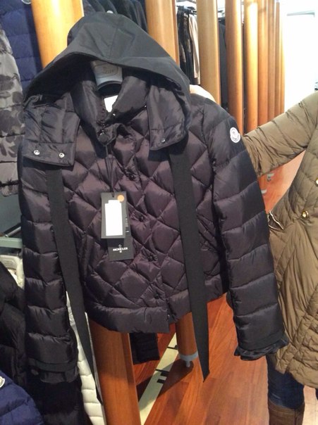 Moncler со скидками на заказ!Женское))