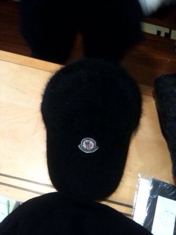 Moncler со скидками на заказ!мужское!)