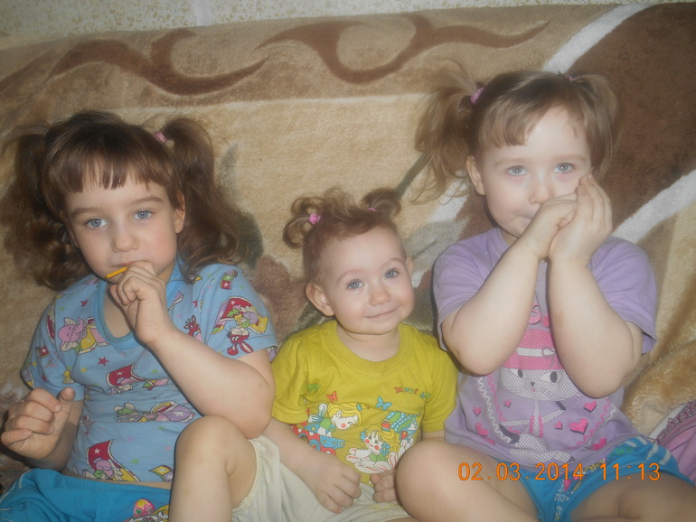 Мои доченьки)))