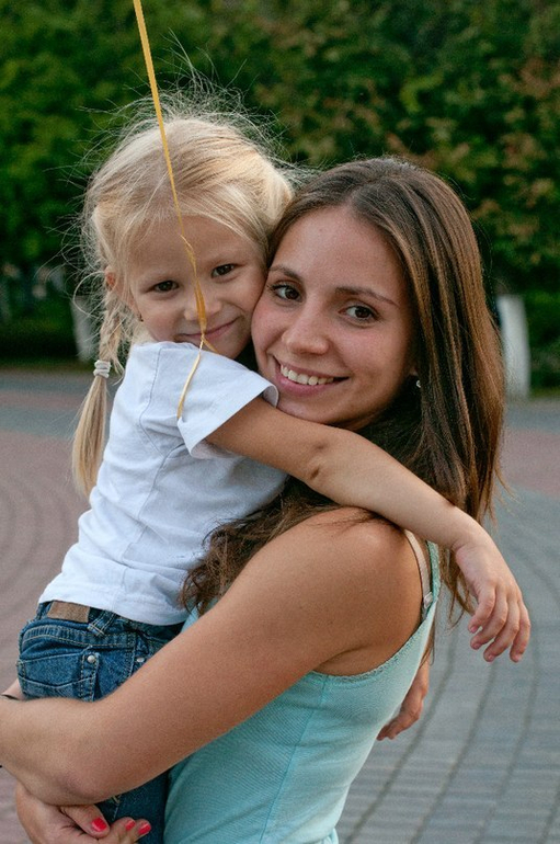 Девчули помогите с прической, пожалуйста)