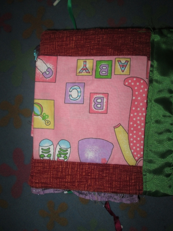 Развивающая книжечка для Дашки.