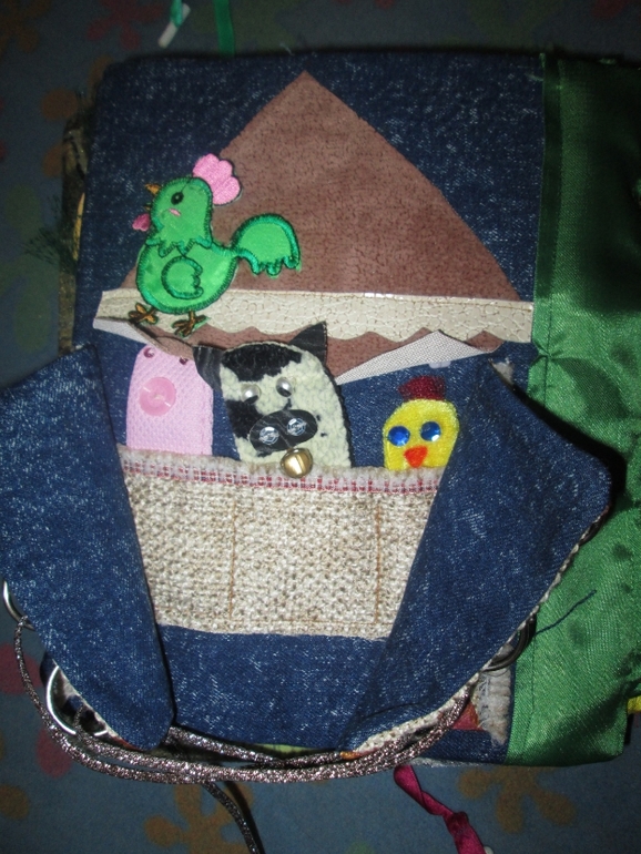 Развивающая книжечка для Дашки.