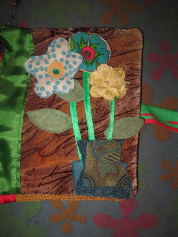 Развивающая книжечка для Дашки.