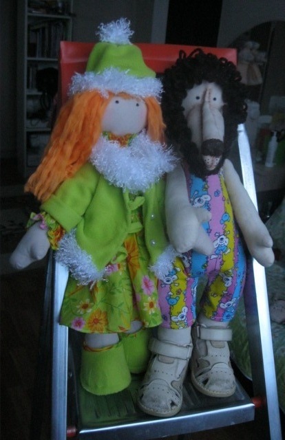 Это мой Боник(с подружкой),полное имя Бонифаций