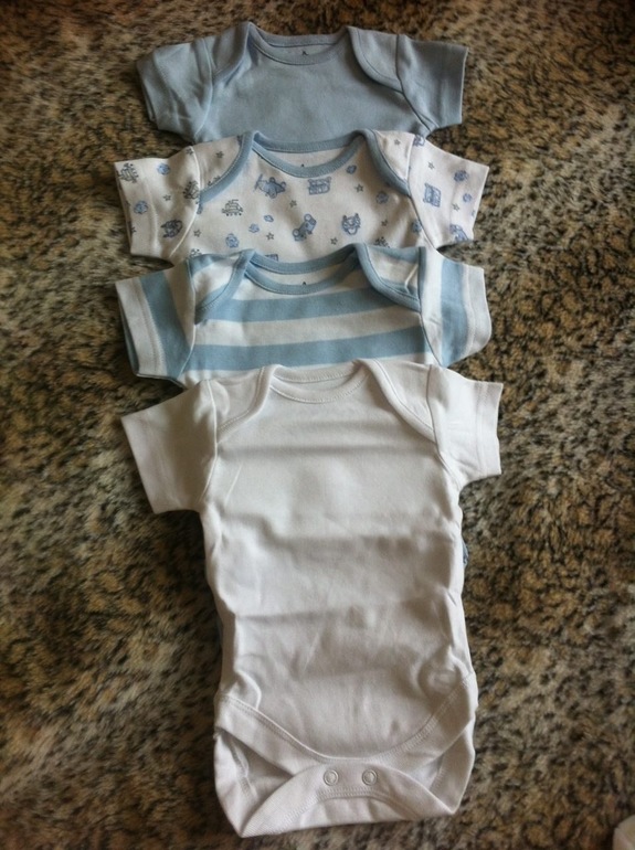 Приданое для июньского малыша. Чего не хватает?