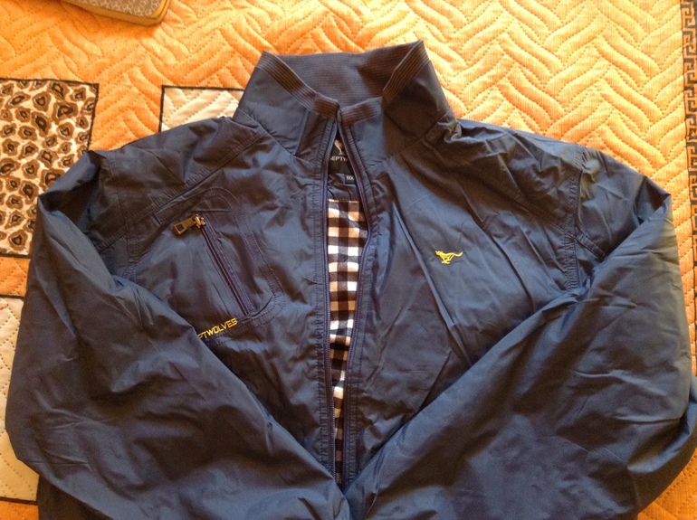 Отличная мужская ветровка р48-50