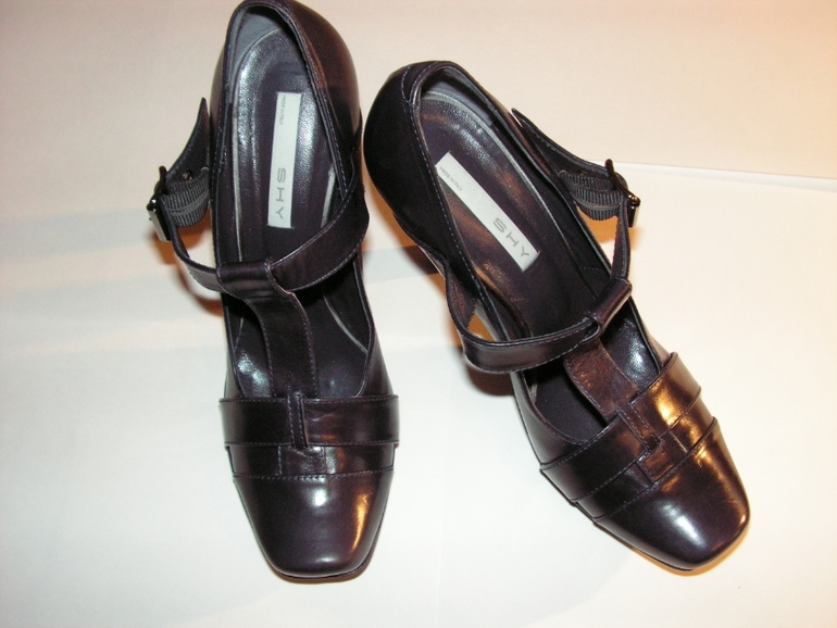 Туфли SHY новые. 38 - 38,5